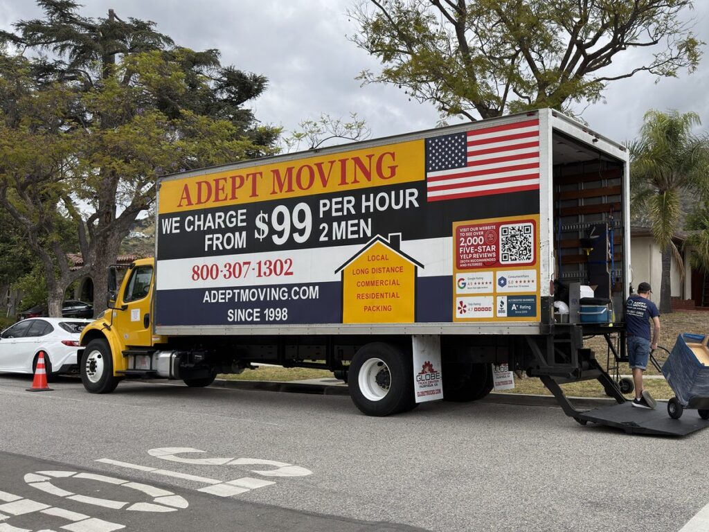 Single-Story House Move from Bellevue Drive to Watson Street in Glendale