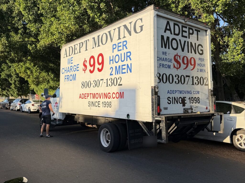 An Apartment To House move from Willowcrest Avenue to Ben Avenue in North Hollywood