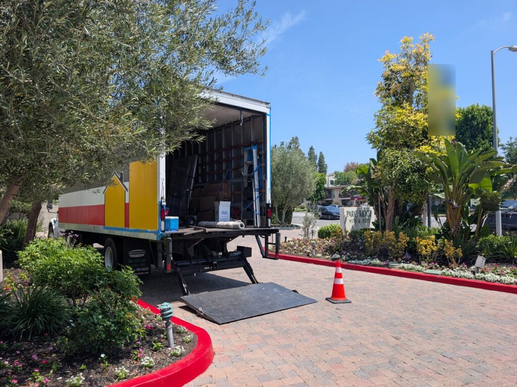 Reseda Boulevard: Making the Move from Apartment to House